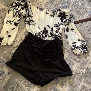 Fashion nova romper size medium